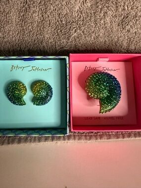 🐚Betsey Johnson Crystal Shell Ring & Earring Set - Green Blue Yellow